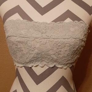 No Boundaries lace bandeau